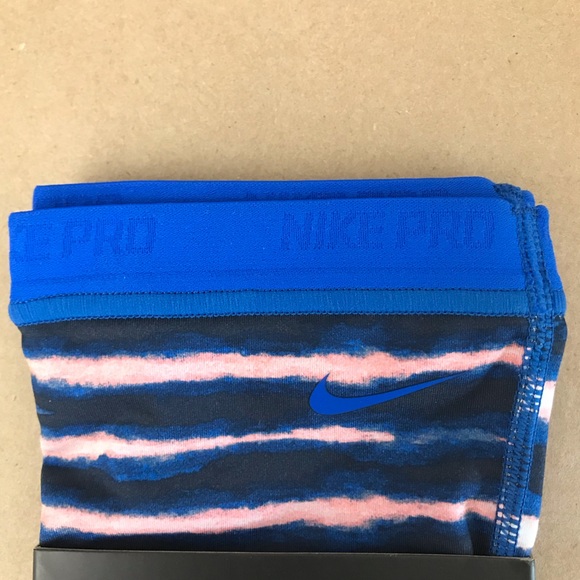 NWT Women’s Nike Pro Calf Sleeves XS/S Tiger Blue - Picture 4 of 4